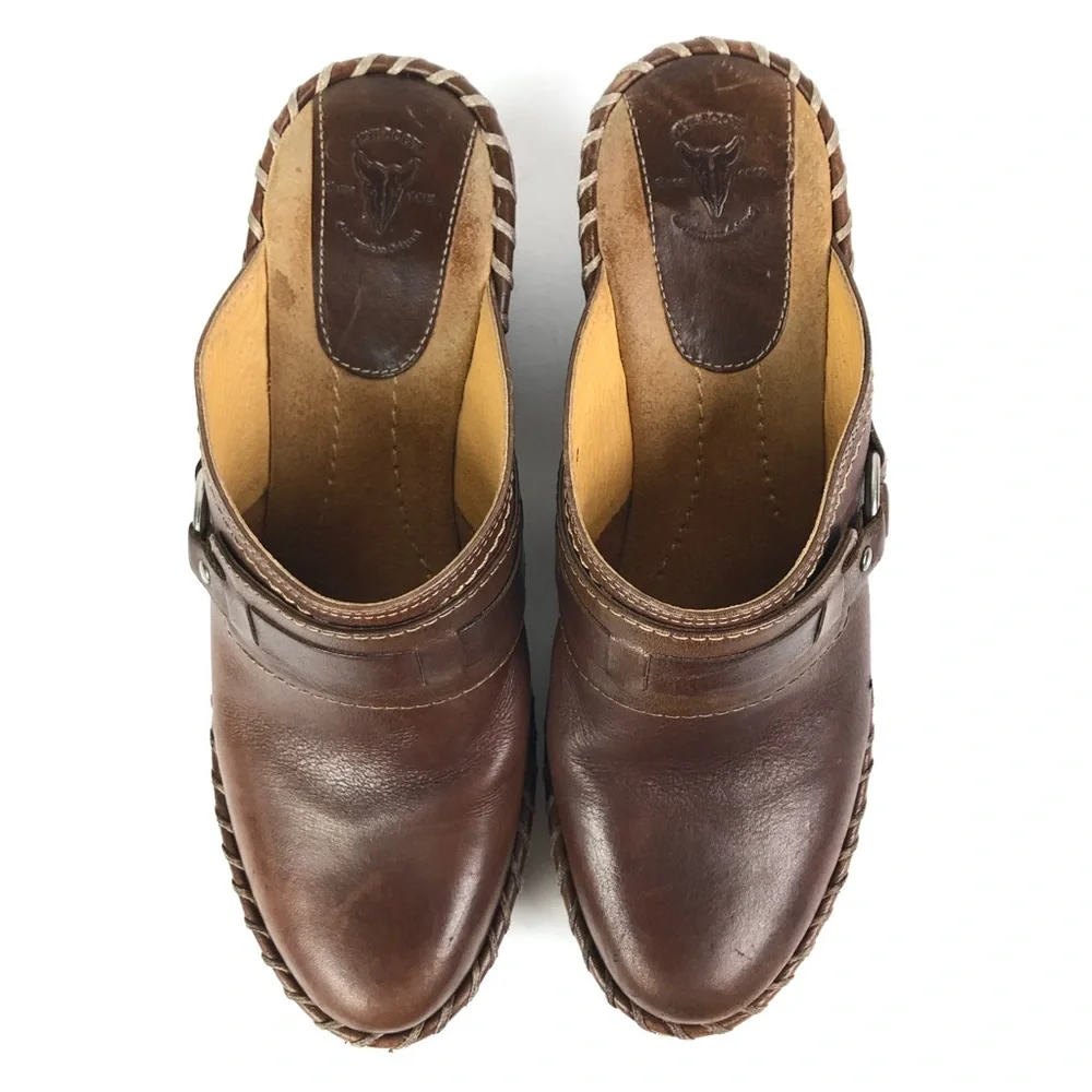 Frye Charlotte Ring Distressed Leather Mule - Picture 5 of 11